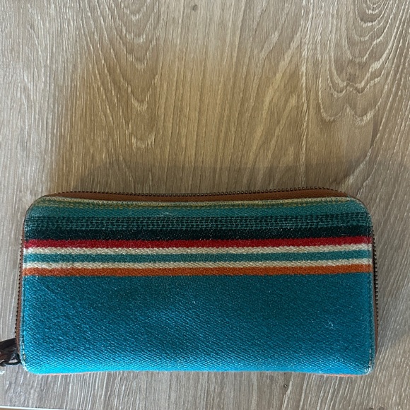 Pendleton Multicolor Striped Wallet - Picture 2 of 4